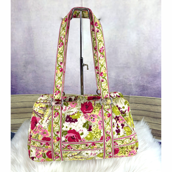 Vera Bradley Handbags - Vera Bradley Rose  💐 Floral Fabric Handbag
